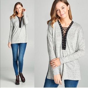 New Boutique Gray V-neck Lace Up Top